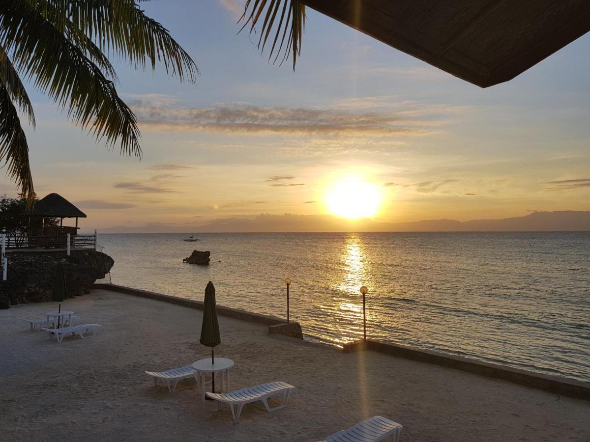 Tauig Beach Resort 몰볼 외부 사진