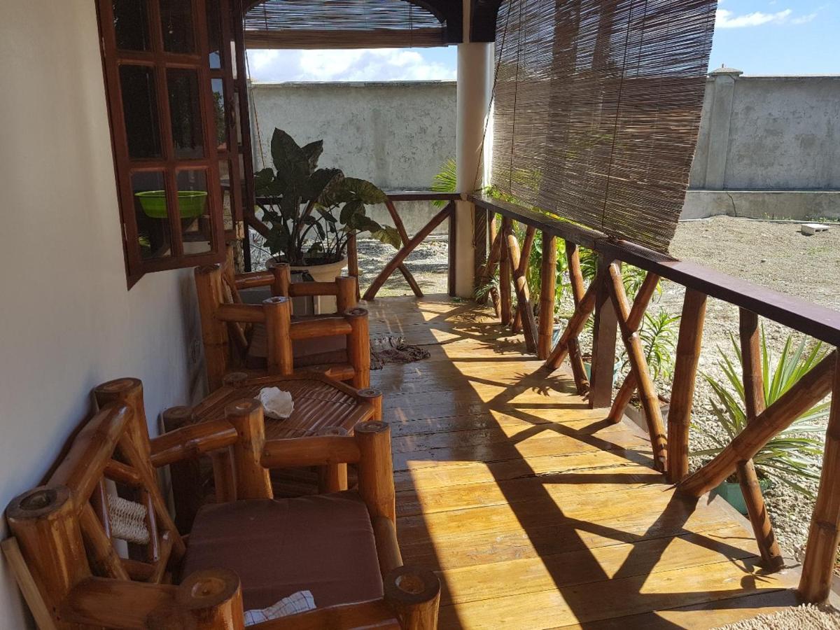 Tauig Beach Resort 몰볼 외부 사진